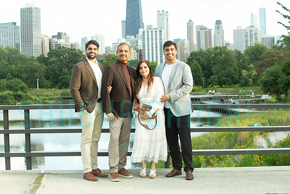Bisen Family -086