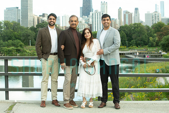 Bisen Family -088
