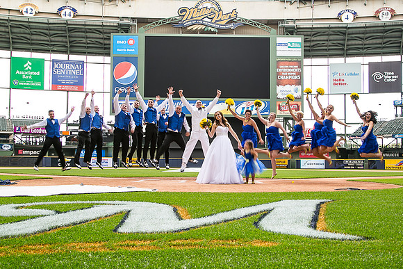Chicago Wedding and Engagement Photographer